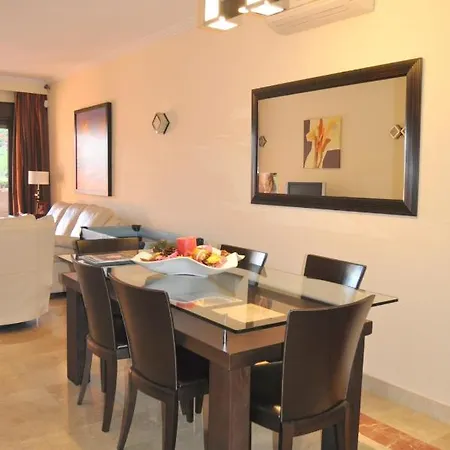 Apartamento En Jardines De Nueva Galera- 埃斯特波纳